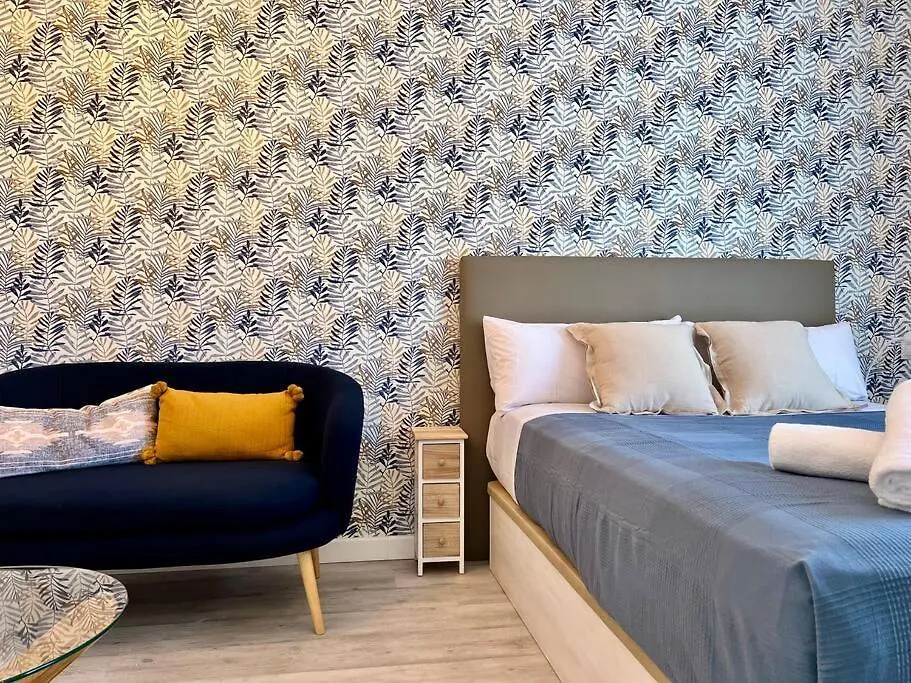 Apartment With Private Rooftop By Easytrip Malaga