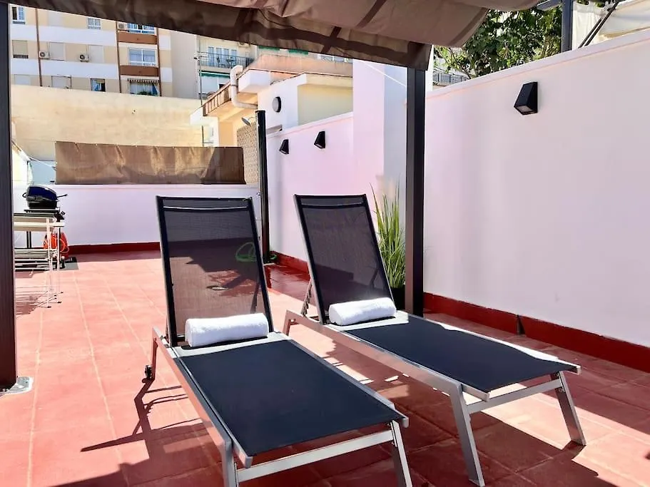 Apartment With Private Rooftop By Easytrip Malaga